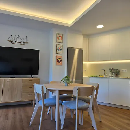 Piso De Lujo Con Gran Terraza サンシェンショ